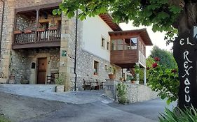 Hotel Rural El Rexacu